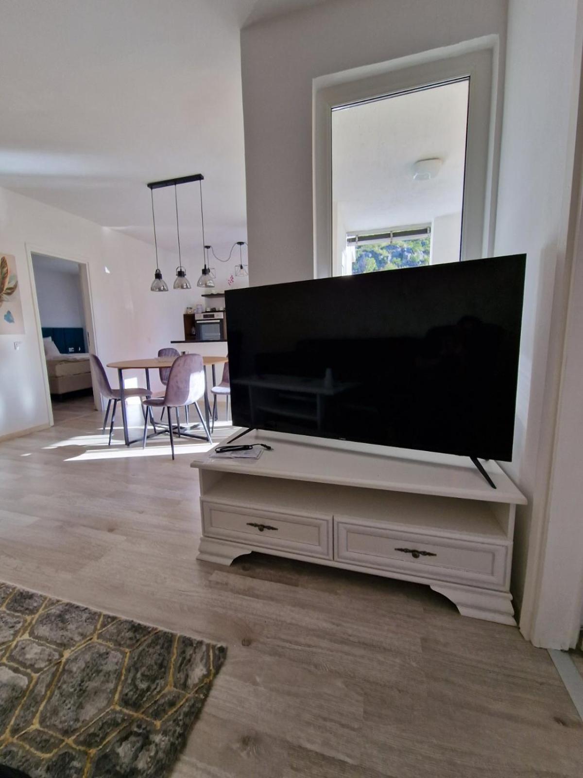 Hidden Gem Apartment Mostar Bagian luar foto