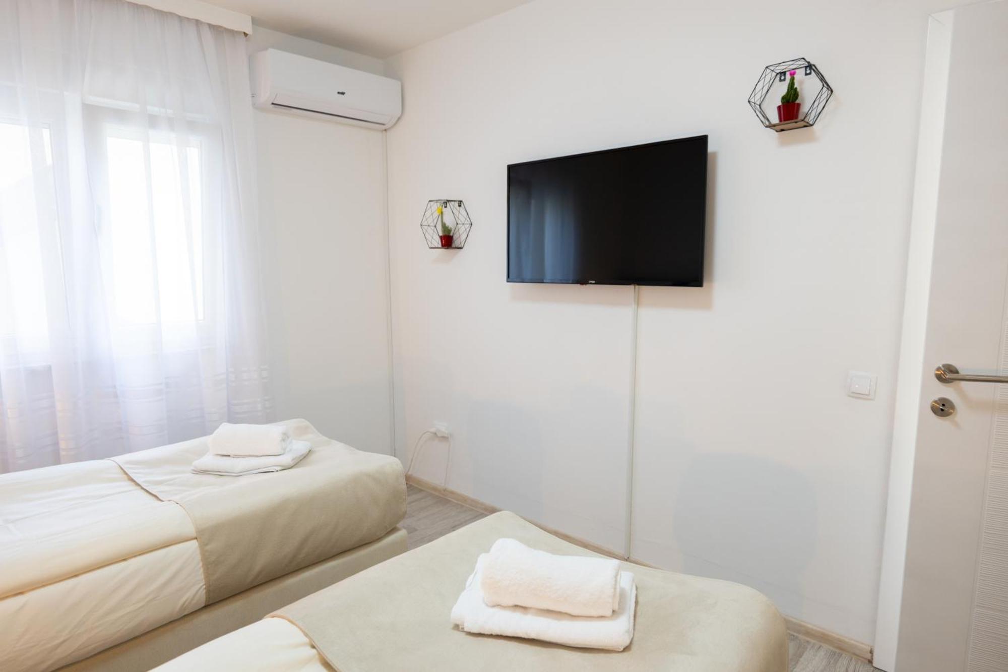 Hidden Gem Apartment Mostar Bagian luar foto