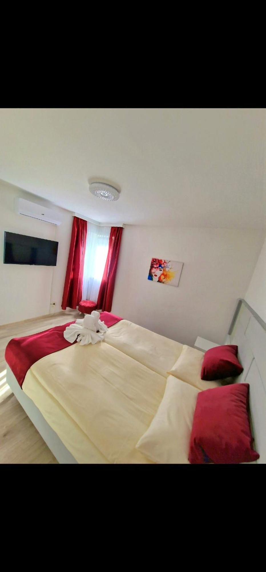 Hidden Gem Apartment Mostar Bagian luar foto